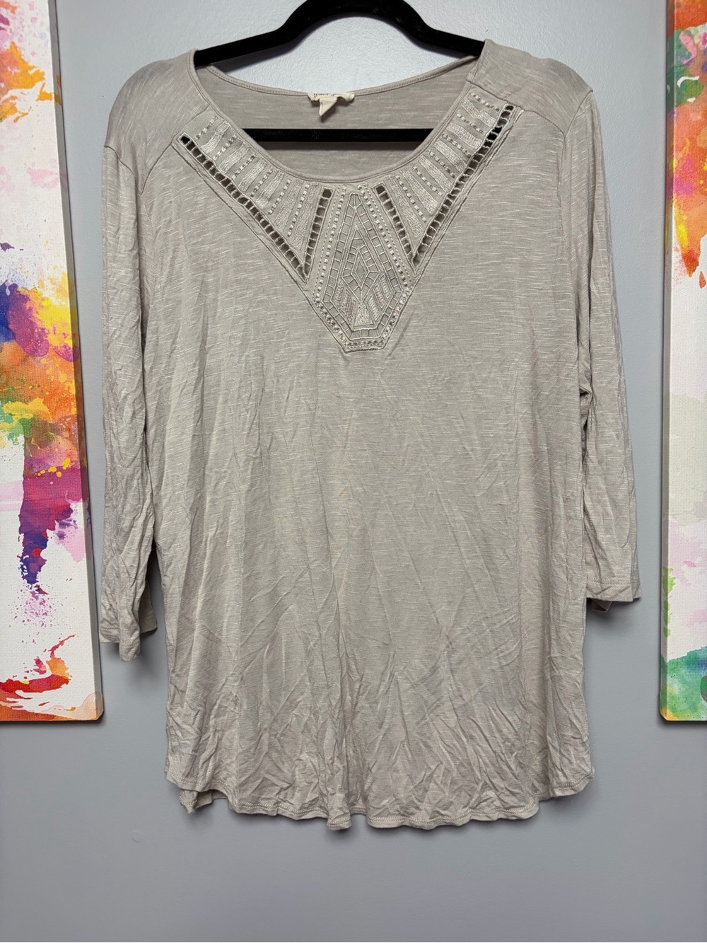 Women's Light Gray Embroidered Long Sleeve V-Neck Tee